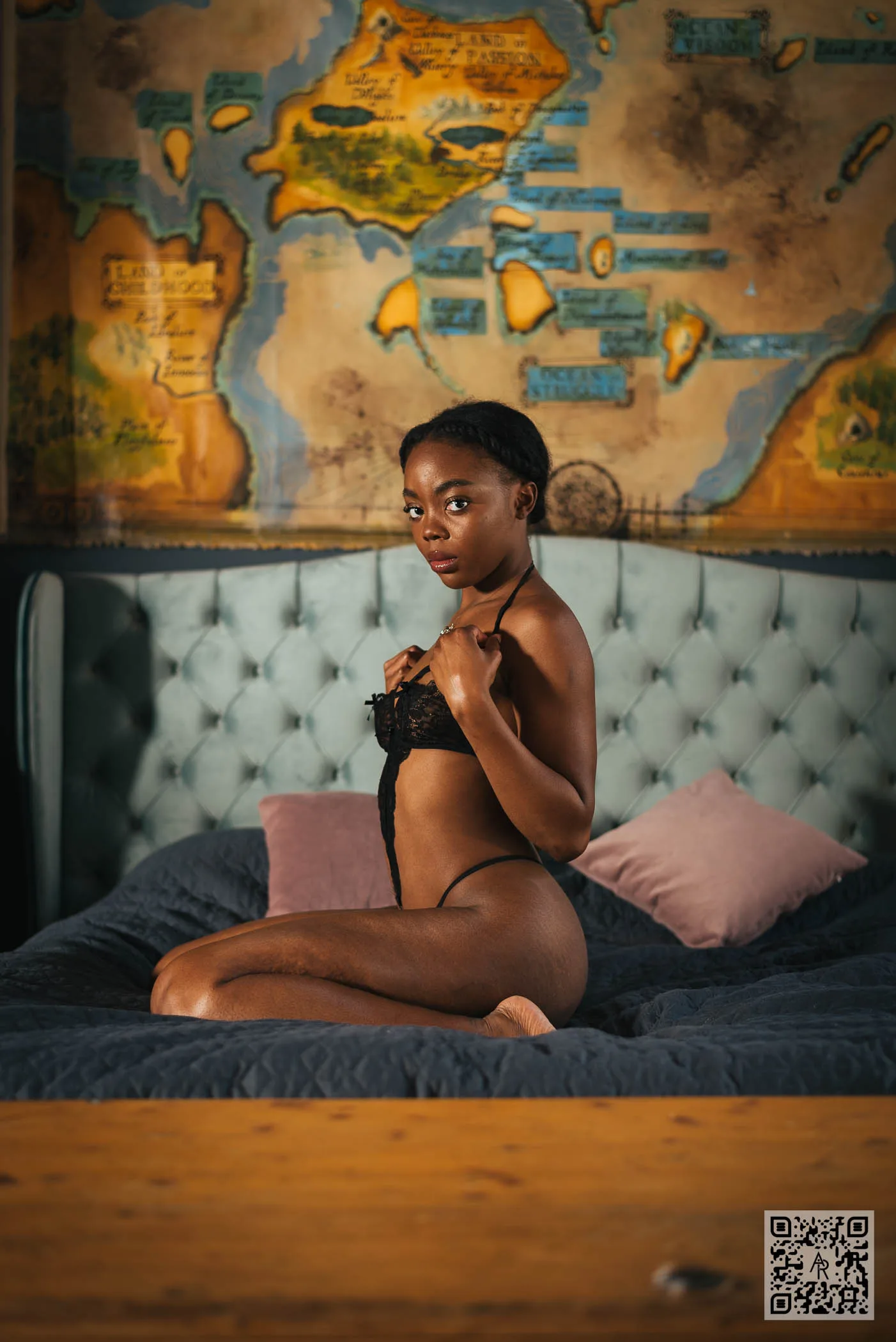 Sommer Isley — boudoir editorial