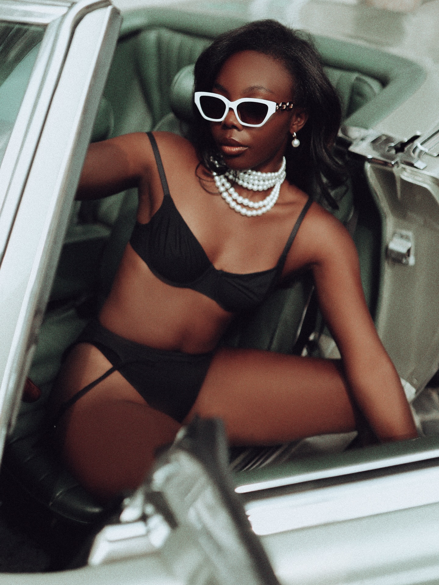 Sommer Isley by Laura Mirizzi